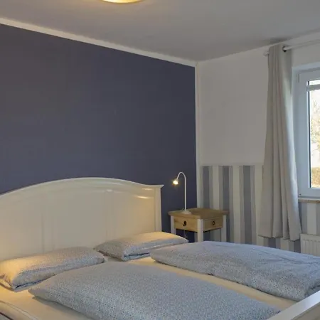 Inselblume 35 - Moderne In Neue Tiefe * Neue Tiefe Fehmarn